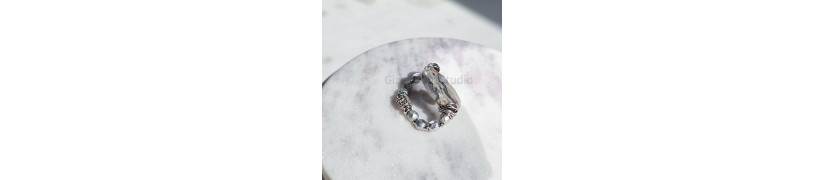 Gray Agate Stretch Ring