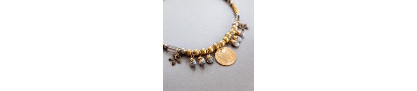 Metallic Necklace with a Coin