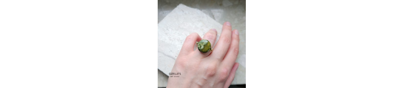 Green Rhyolite Stretch Ring