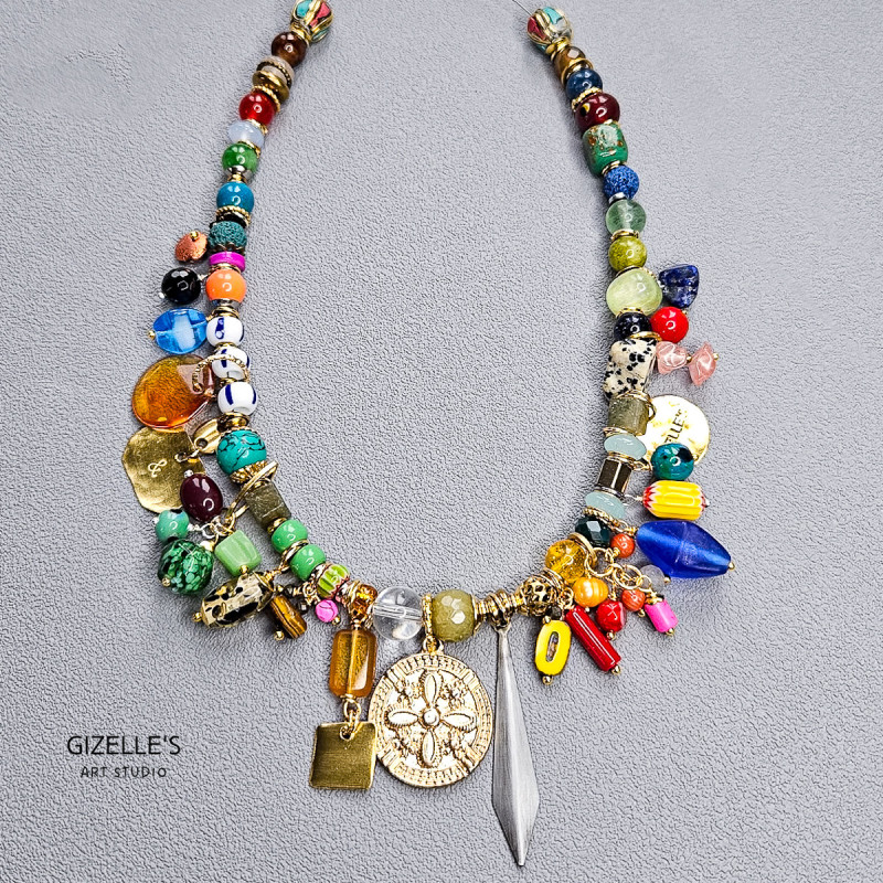 Bogaty projekt indywidualny – naszyjnik artystyczny na zamówienie