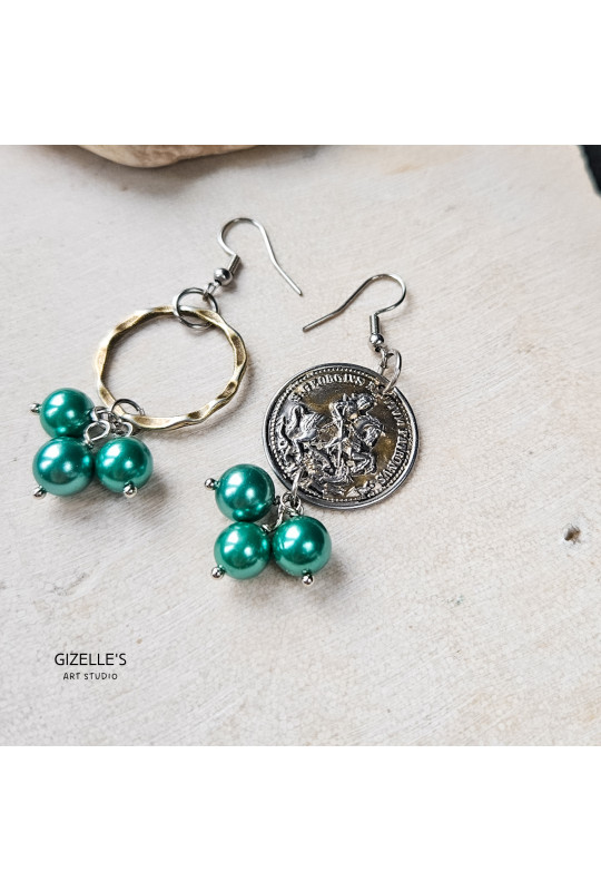 Kolczyki Generałowej – perły seashell i guzik vintage