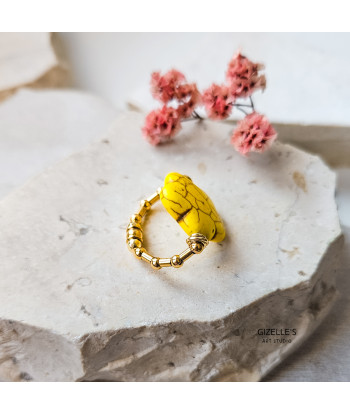 Pierścionek Lemonade – żółty howlit i stal szlachetna