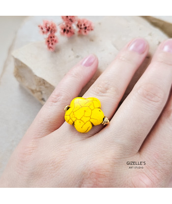 Pierścionek Lemonade – żółty howlit i stal szlachetna