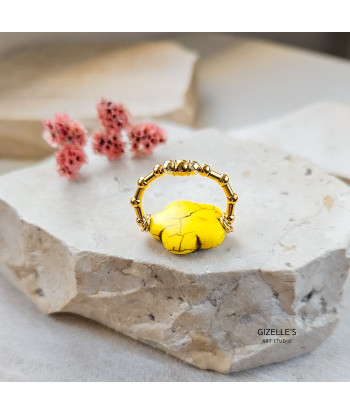 Pierścionek Lemonade – żółty howlit i stal szlachetna