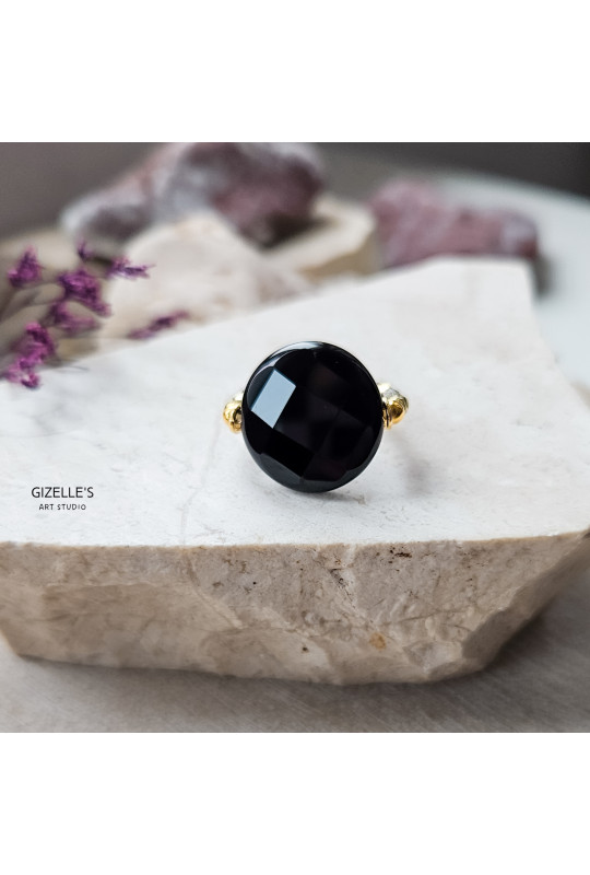 Elastyczny pierścionek Dark Spark – onyks i złote szkło