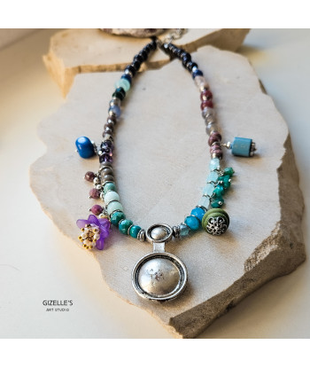 Hoppipolla – kolorowy naszyjnik z kamieni i odzysku