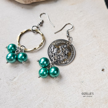 Kolczyki Generałowej – perły seashell i guzik vintage