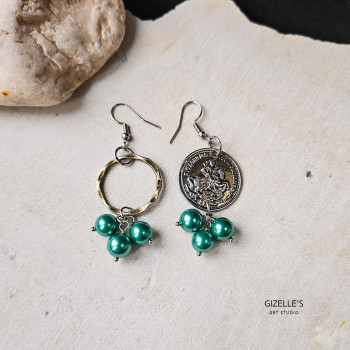 Kolczyki Generałowej – perły seashell i guzik vintage