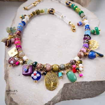 Naszyjnik Bogaty Magnolia – artystyczna biżuteria z kamieni