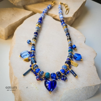 Naszyjnik Mono Blue – niebieska biżuteria artystyczna