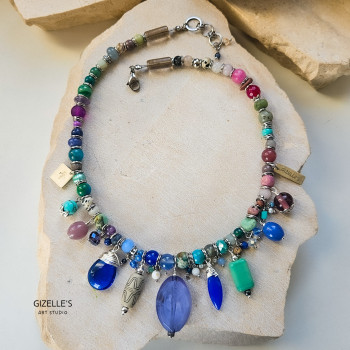 Bogaty projekt indywidualny – naszyjnik artystyczny na zamówienie