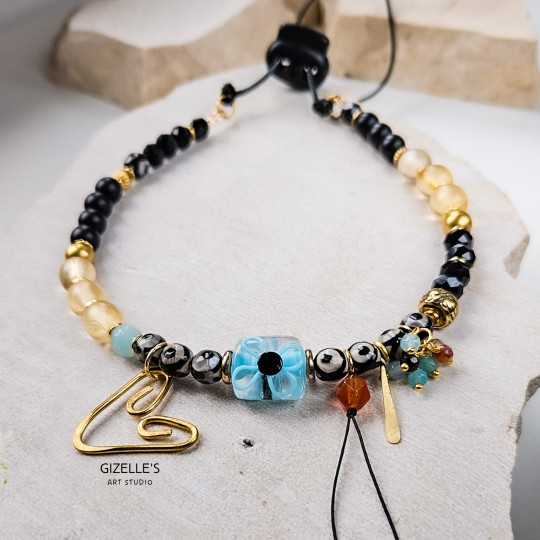 Naszyjnik MOYO – artystyczna biżuteria handmade z sercem z mosiądzu | Gizelle’s