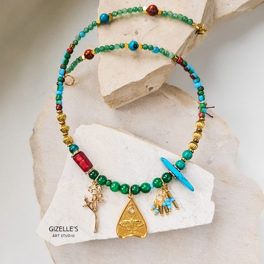 Naszyjnik Rozalia – zielone agaty i złote detale