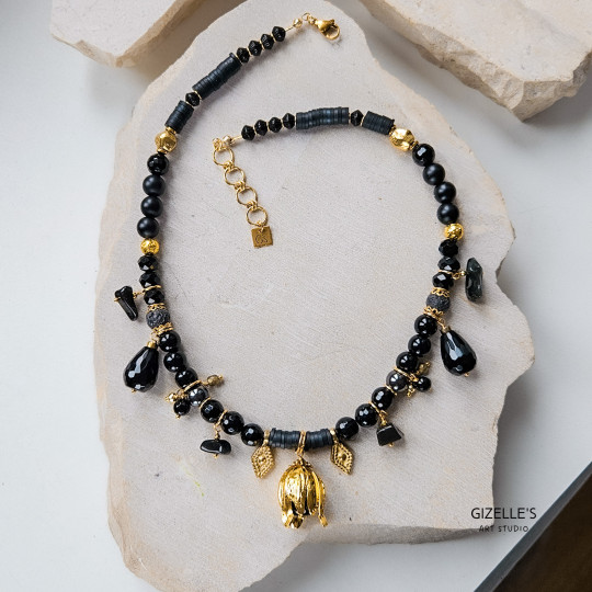 Naszyjnik Szeptem Do Mnie Mów – onyks i złote detale