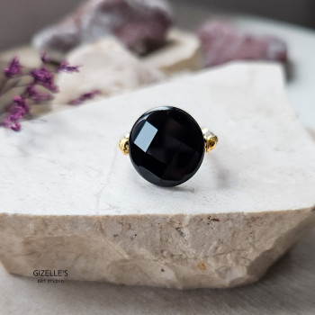 Elastyczny pierścionek Dark Spark – onyks i złote szkło