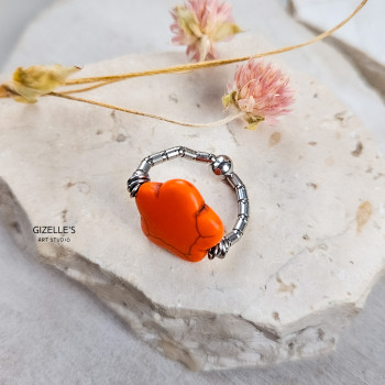 Elastyczny pierścionek Orange Peel – howlit i stal szlachetna