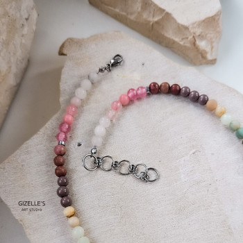 Naszyjnik Marina – kamienie naturalne i guziki vintage