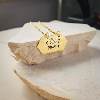 Naszyjnik POWOLI – biżuteria handmade z napisem