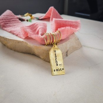 Naszyjnik Wierna Sobie – muślin, plakietka z napisem