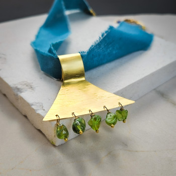 Naszyjnik tekstylny PERIDOT z kamieniami naturalnymi