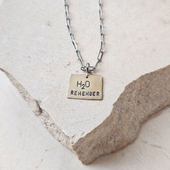 Naszyjnik H₂O REMEMBER | Ręcznie wybijany napis
